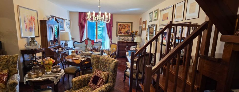 For Sale Apartment SIENA – SCACCIAPENSIERI AREA. In a pleasant residential area just a few minutes from Siena’s...