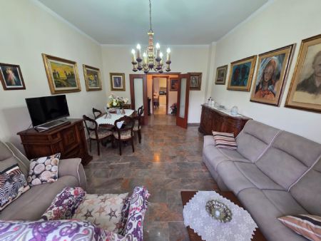 Vendita Appartamento SIENA NORD: ACQUACALDA. Vendesi, appartamento di circa 120 mq, posto al primo piano di un palazzo...