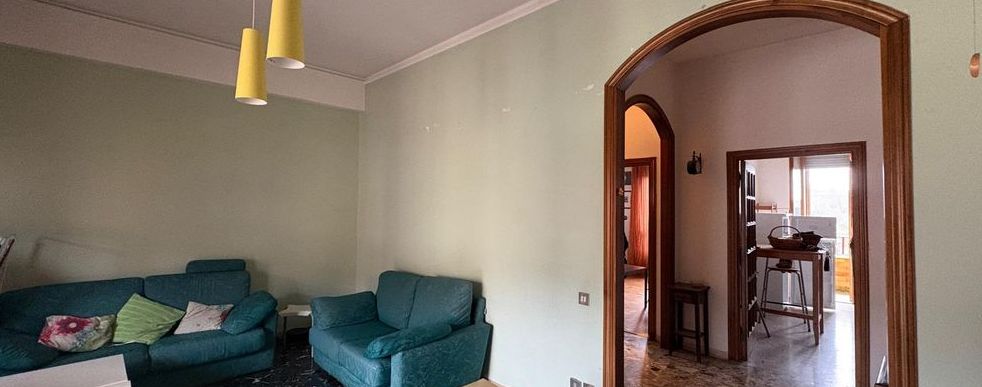 For Sale Apartment SIENA – VIALE MAZZINI. For sale: in a strategic location just a few minutes’ walk from the...