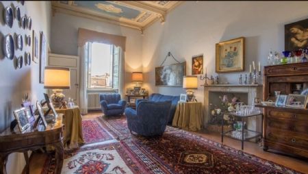 For Sale Apartment SIENA: HISTORIC CENTER
For sale, in the Contrada della Pantera, just a few steps from Piazza del...