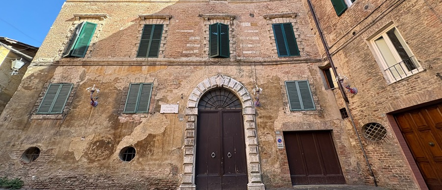 Vendita Appartamento SIENA, CENTRO STORICO, ZONA QUATTRO CANTONI (NOSTRA ESCLUSIVA): in una delle zone più suggestive e...