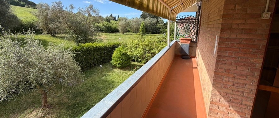 For Sale Apartment SIENA:MONTARIOSO AREA. Apartment for sale in the northern outskirts of Siena, located in a lovely...