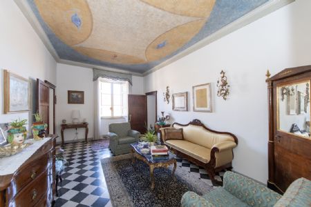 For Sale Apartment IN THE OLD CITY CENTRE OF SIENA. Elegant panoramic apartment for sale on the top floor of a...