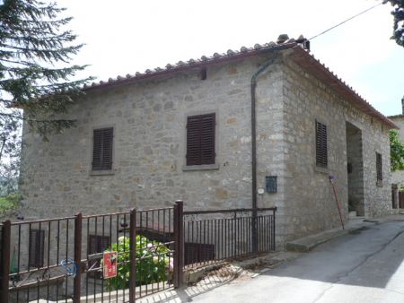 Vendita Casale/Rustico CHIANTI: A POCHI KM DA GAIOLE IN CHIANTI. Casa in pietra completamente ristrutturata, inserita in...