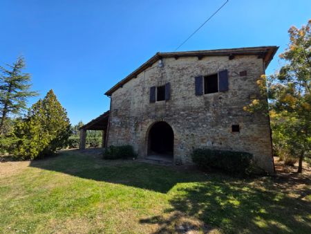 Vendita Casale/Rustico SIENA, A POCHI KM DALLA CITTA': MUGNANO (COMUNE DI MONTERONI D'ARBIA)Nel cuore della campagna...