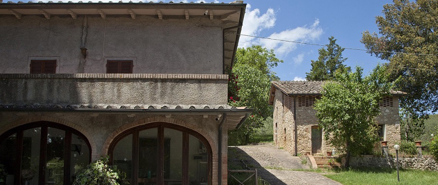 For Sale Farmhouse and Countryhouse IN THE COUNTRYSIDE OF SIENA (MONTAGNOLA SIENESE -  SOVICILLE). A country house for sale comprising...