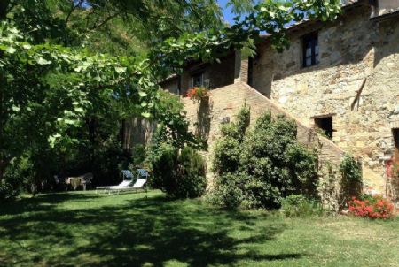 For Sale Farmhouse and Countryhouse CHIANTI: CASTELNUOVO BERARDENGA. Bareownership for sale. The property consists of a country house...