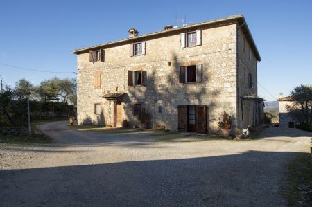 Vendita Casale/Rustico MONTERIGGIONI. Vendesi, porzione di casale inserita in contesto di alto pregio paesaggistico, lungo...