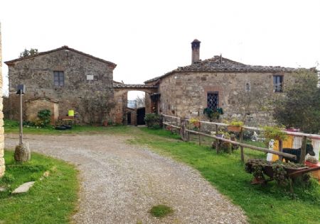 For Sale Farmhouse and Countryhouse CHIANTI, NEAR THE TOWN OF SIENA. Property to be renovated for sale, located on a hilltop boasting a...