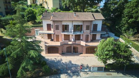 For Sale Villa SAN CASCIANO DEI BAGNI (SI) A property for sale located in San Casciano dei Bagni, a village that...