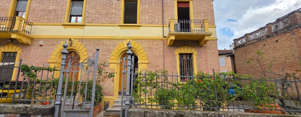 Vendita Villa SIENA: SAN PROSPERO ALTO. Vendesi in esclusiva, in una delle aree più eleganti e tranquille di...